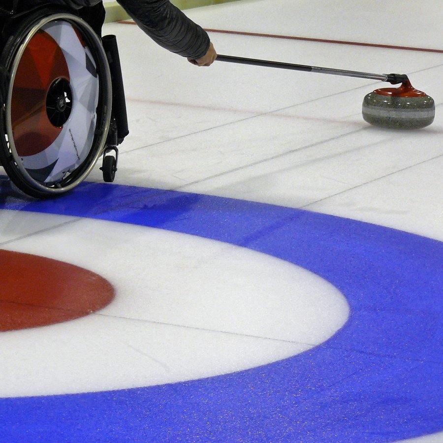 Pyörätuolicurlingin heittotilanne